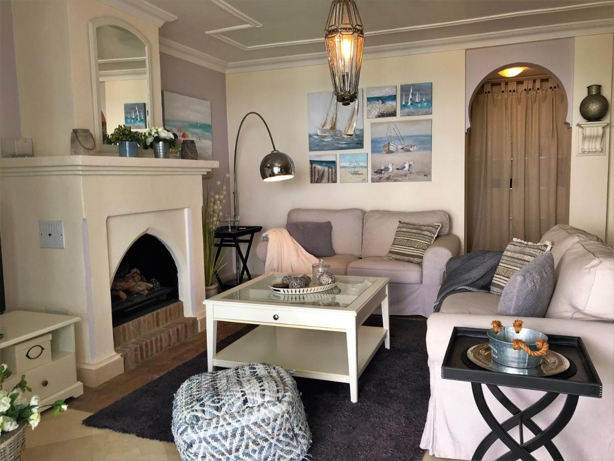 Ferienwohnung La Perla De Marakech Estepona Exterior foto