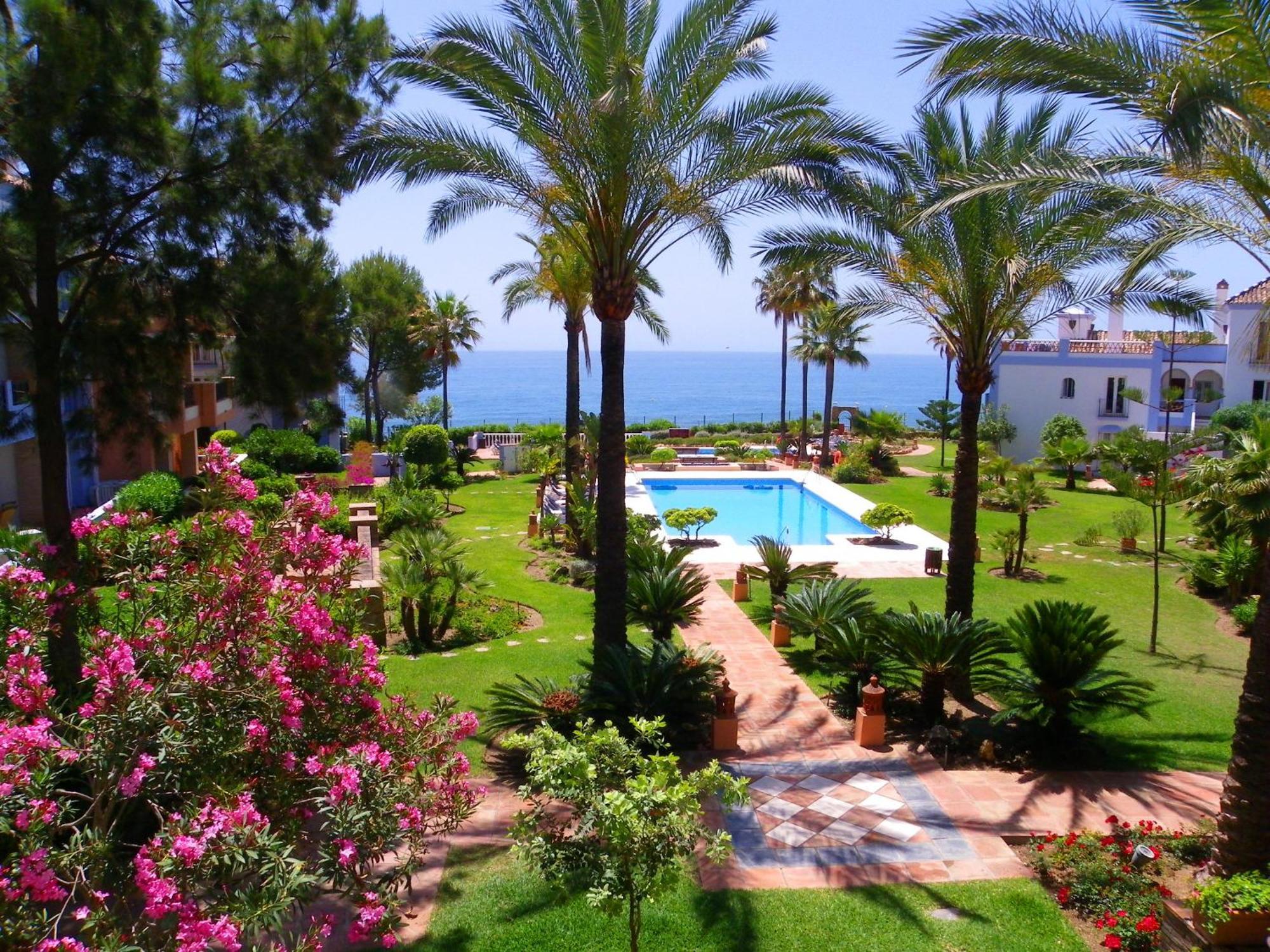 Ferienwohnung La Perla De Marakech Estepona Zimmer foto