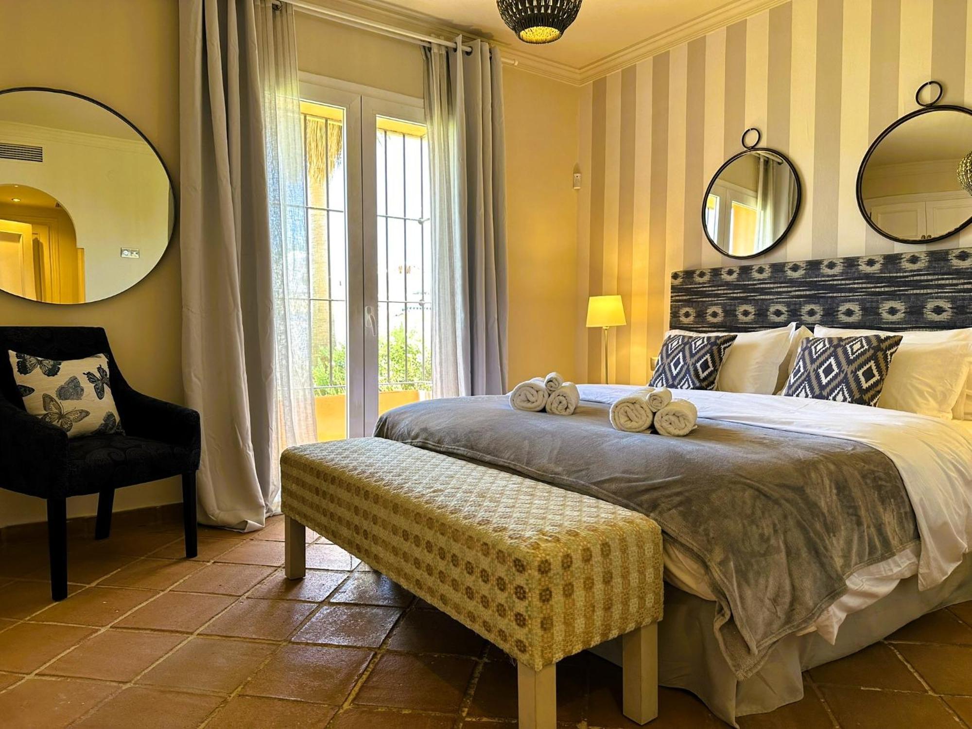 Ferienwohnung La Perla De Marakech Estepona Exterior foto