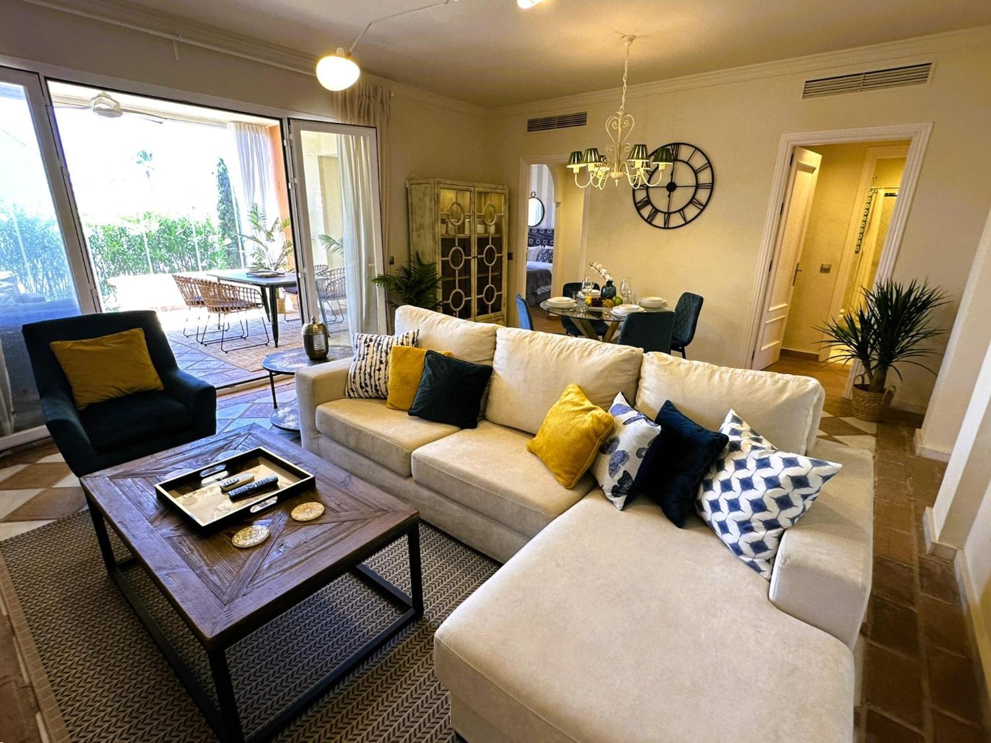 Ferienwohnung La Perla De Marakech Estepona Exterior foto