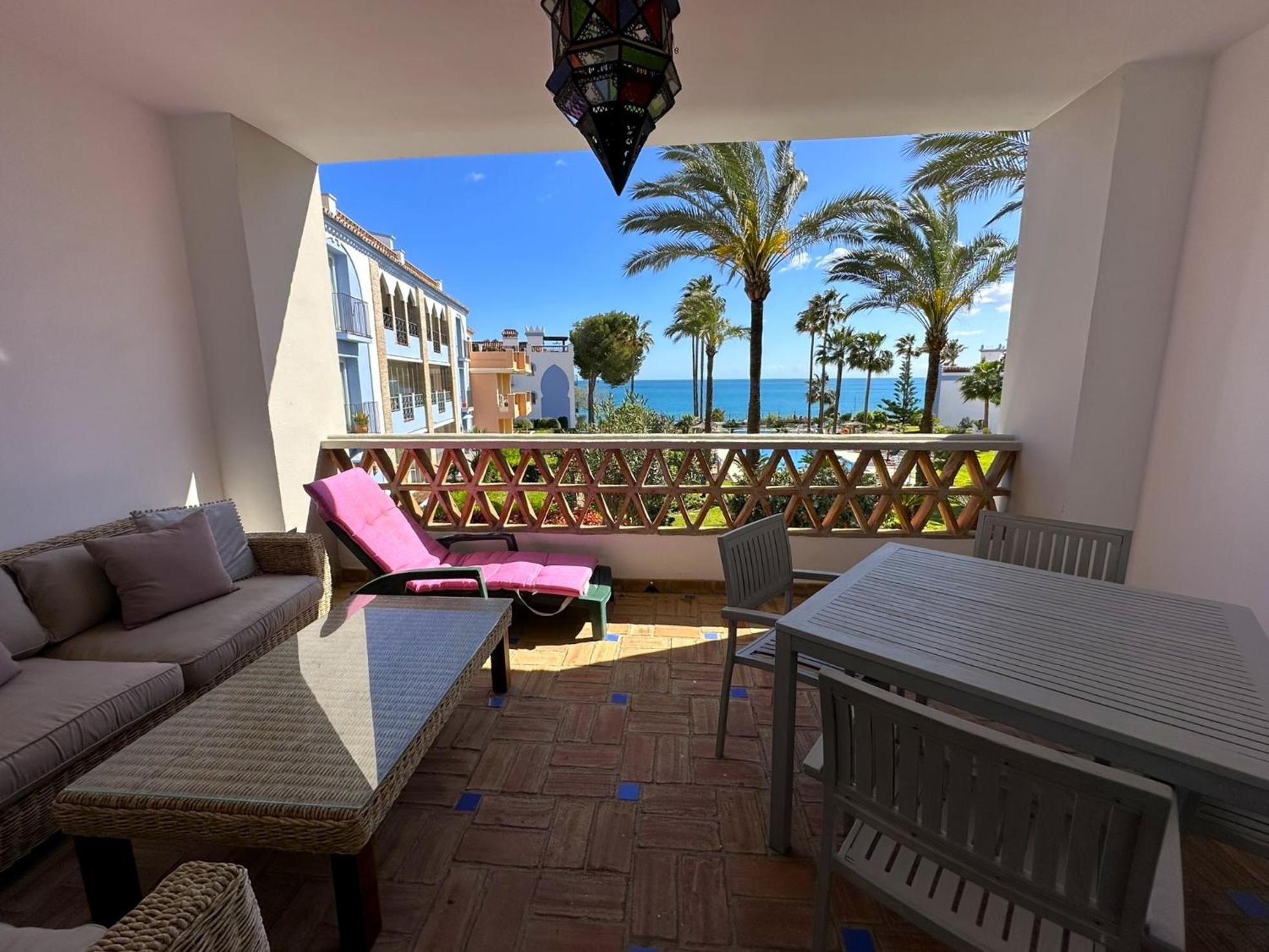Ferienwohnung La Perla De Marakech Estepona Exterior foto