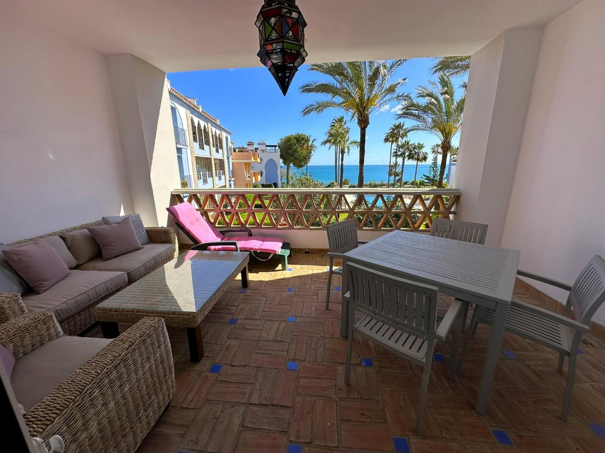 Ferienwohnung La Perla De Marakech Estepona Exterior foto