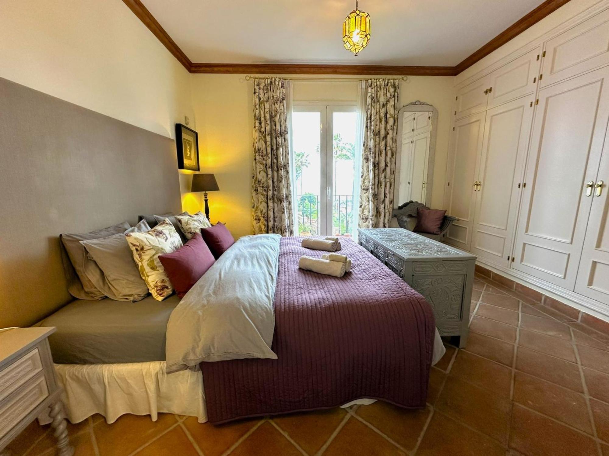 Ferienwohnung La Perla De Marakech Estepona Exterior foto